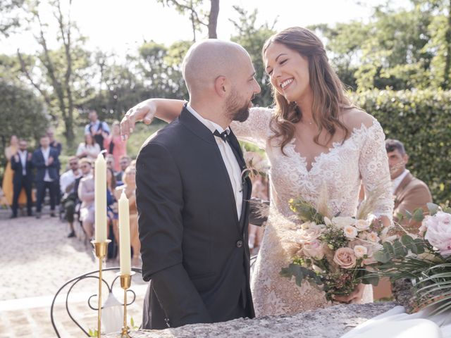 Il matrimonio di Laura e Matteo a Castel San Pietro Terme, Bologna 28