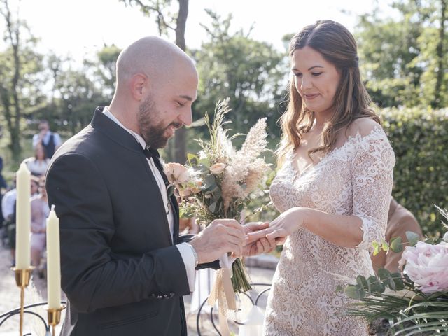 Il matrimonio di Laura e Matteo a Castel San Pietro Terme, Bologna 29