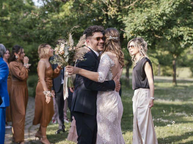 Il matrimonio di Laura e Matteo a Castel San Pietro Terme, Bologna 32