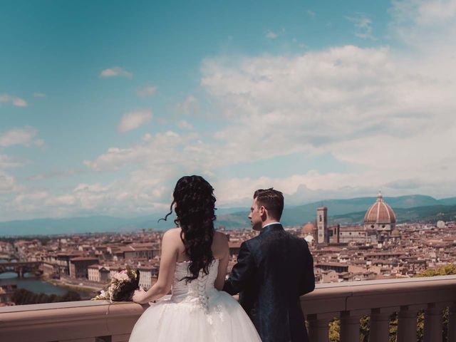 Il matrimonio di Raffaele e Sabrina a Montaione, Firenze 23