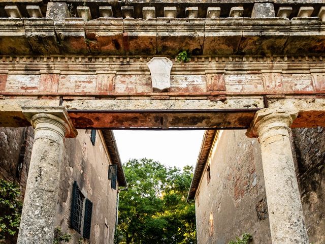 Il matrimonio di Antonio e Lena a Monteriggioni, Siena 56