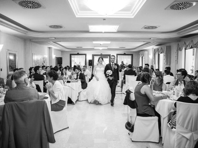 Il matrimonio di Simone e Irene a Santo Stino di Livenza, Venezia 186