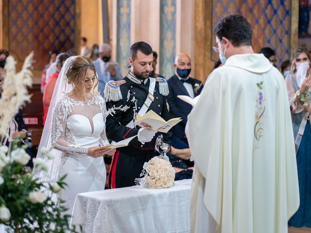 Il matrimonio di Francesco e Flora a Strongoli, Crotone 28