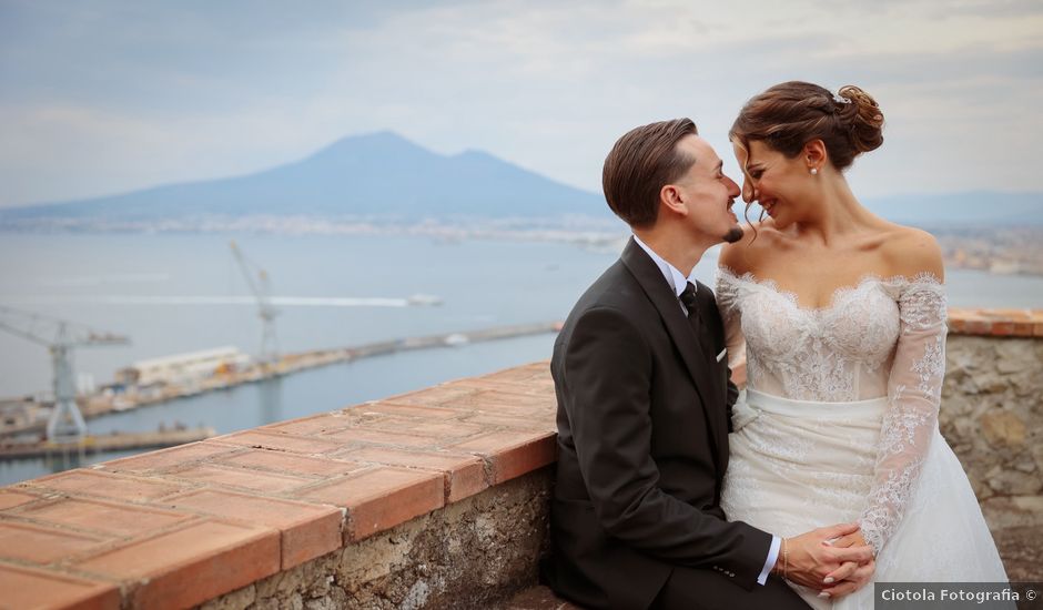 Il matrimonio di Monica e Gianluca a Napoli, Napoli