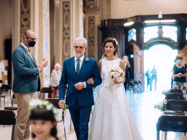 Il matrimonio di Jader e Ilaria a Busto Garolfo, Milano 32