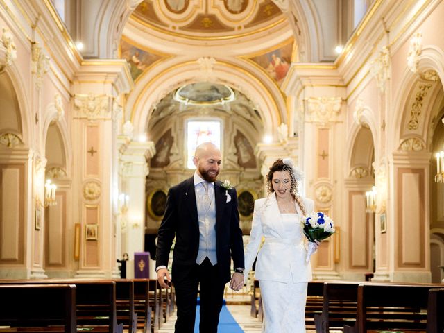 Il matrimonio di Luca e Viviana a Castellammare di Stabia, Napoli 28