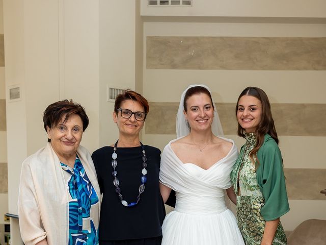 Il matrimonio di Alessia e Roberto a Tavernola Bergamasca, Bergamo 56
