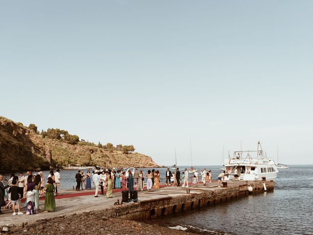 Il matrimonio di Dario e Giorgia a Isla Vulcano, Messina 22