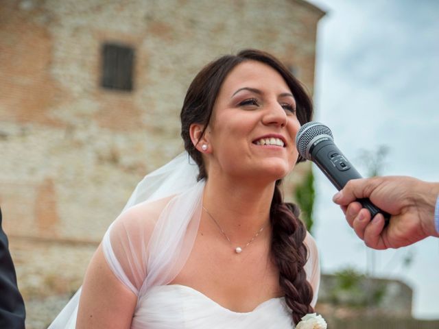 Il matrimonio di Michele e Jennifer a Verucchio, Rimini 10