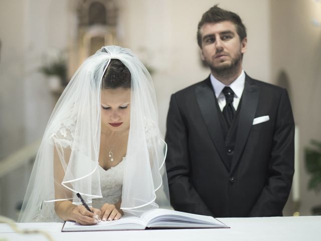 Il matrimonio di Giovanni e Ambra a Cesena, Forlì-Cesena 28