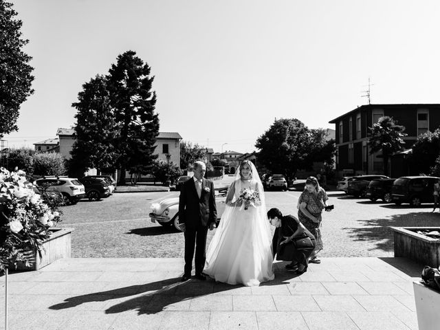 Il matrimonio di Pierpaolo e Chiara a Cairate, Varese 33