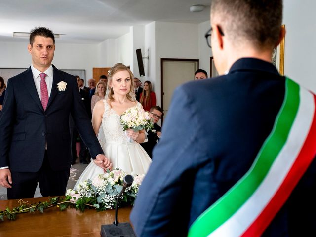 Il matrimonio di Michele e Elena a Dubino, Sondrio 21