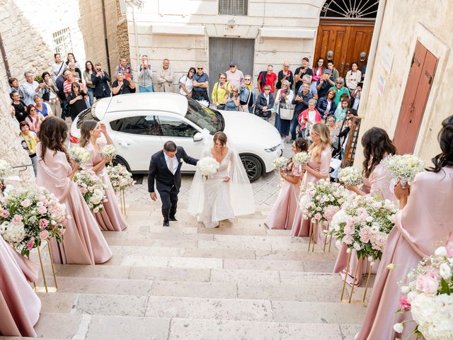 Il matrimonio di Antonio e Antonella a Vieste, Foggia 13