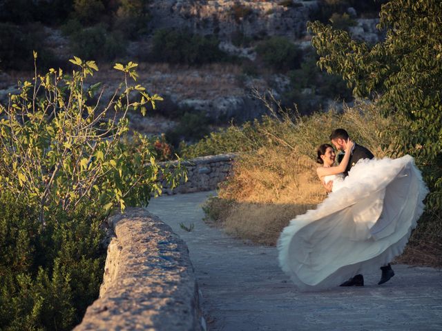 Il matrimonio di Gianni e Corina a Ispica, Ragusa 36