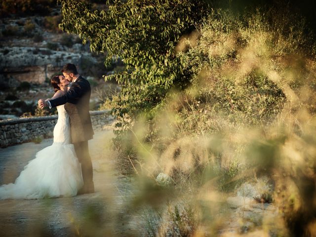 Il matrimonio di Gianni e Corina a Ispica, Ragusa 39