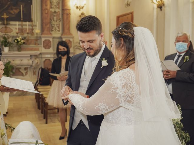 Il matrimonio di Giuseppe e Nancy a Giurdignano, Lecce 39