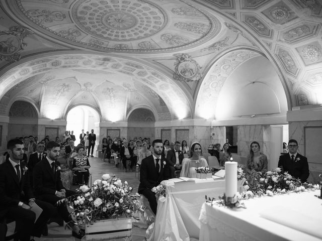 Il matrimonio di Ilaria e Michael a Monte San Pietrangeli, Fermo 42