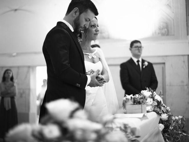 Il matrimonio di Ilaria e Michael a Monte San Pietrangeli, Fermo 55