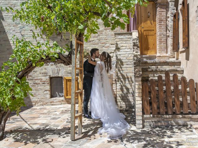 Il matrimonio di Ilaria e Michael a Monte San Pietrangeli, Fermo 81