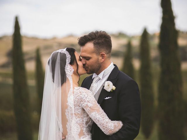 Il matrimonio di Martina  e Niki a Montegiorgio, Fermo 4