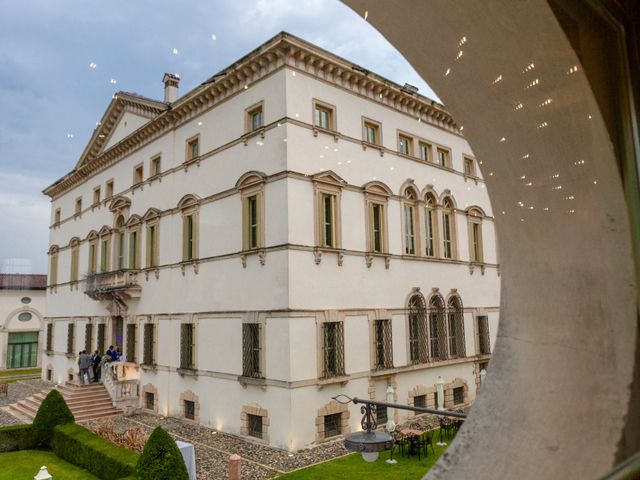 Il matrimonio di Giacomo e Serena a Mozzecane, Verona 16