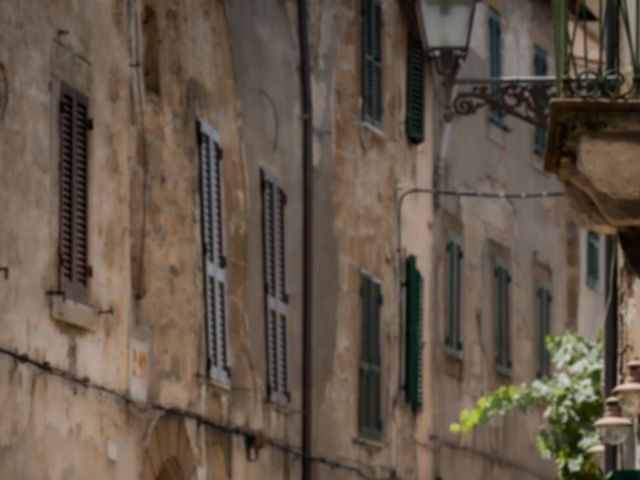 Il matrimonio di Alessandro e Veronica a Pitigliano, Grosseto 113