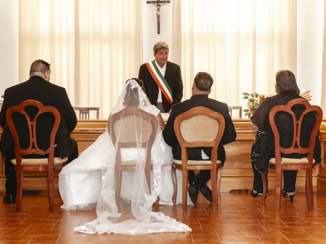 Il matrimonio di Gianfranco e Desirè a Sogliano Cavour, Lecce 23