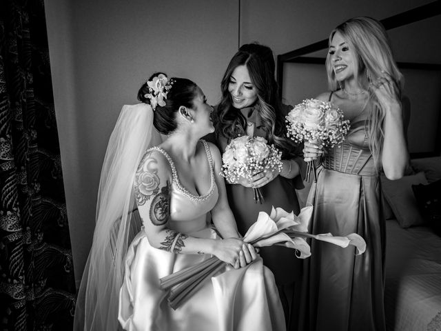 Il matrimonio di Simona e Lorenzo a Bari, Bari 19