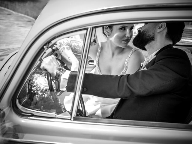 Il matrimonio di Simona e Lorenzo a Bari, Bari 23