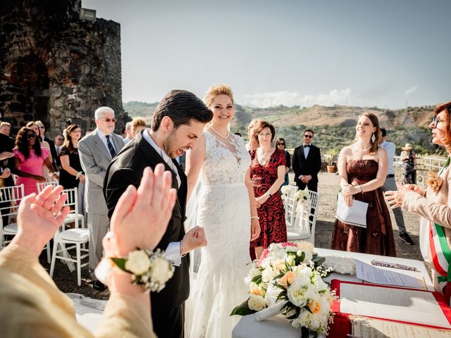 Il matrimonio di Franco e Muge a Aci Castello, Catania 32