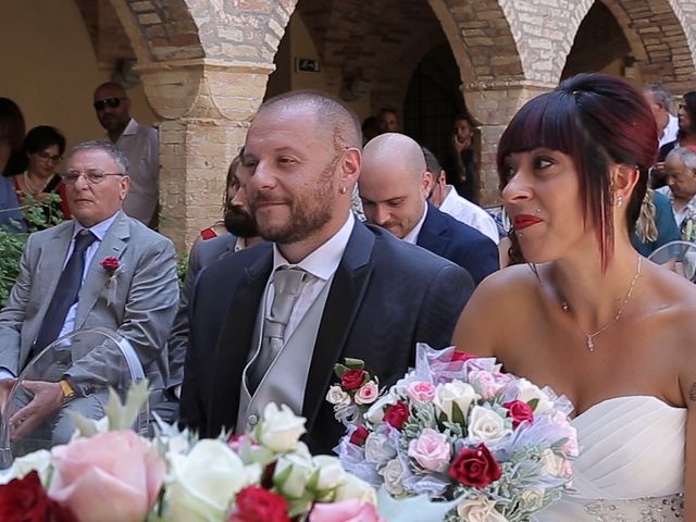 Il matrimonio di Lorenzo e Chiara a Città Sant&apos;Angelo, Pescara 23