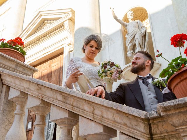 Il matrimonio di Abramo e Stefania a Peschiera del Garda, Verona 13