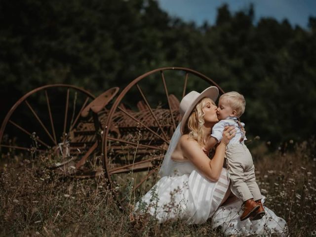 Il matrimonio di Michele  e Magda a Sepino, Campobasso 23