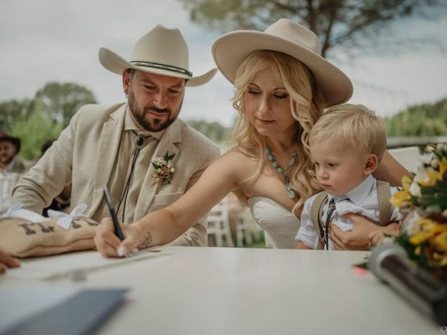 Il matrimonio di Michele  e Magda a Sepino, Campobasso 33