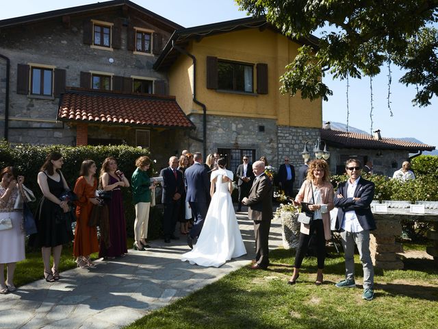 Il matrimonio di Greg e Ana a Barni, Como 9