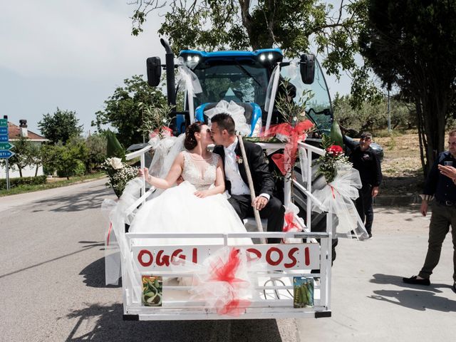 Il matrimonio di Fabio e Edwige a Loreto Aprutino, Pescara 40