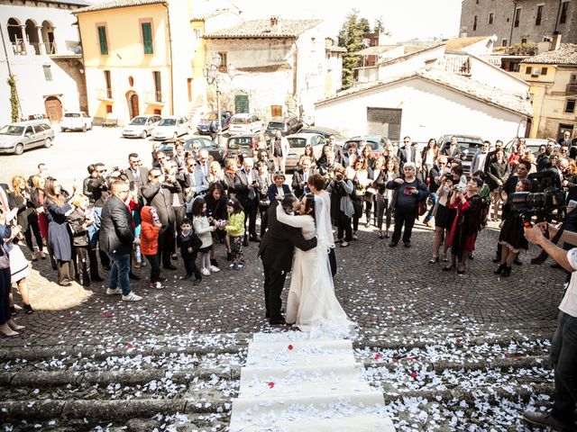 Il matrimonio di Pietro e Stefania a Montorio al Vomano, Teramo 12