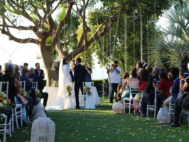 Il matrimonio di Luca  e Roberta  a Reggio di Calabria, Reggio Calabria 1