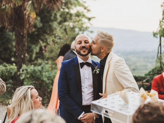 Il matrimonio di Nicholas e Lorenzo a Borgo San Lorenzo, Firenze 142