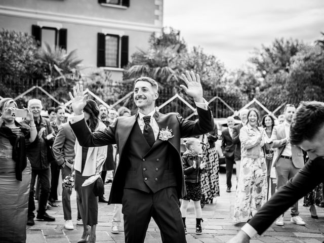 Il matrimonio di Alessio e Letizia a Villa Guardia, Como 8