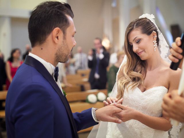 Il matrimonio di Roberto e Alina a Foggia, Foggia 27