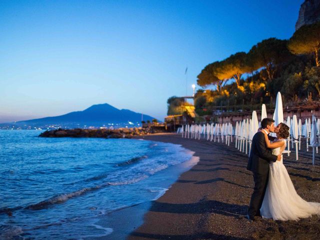 Il matrimonio di Fabrizio e Laura a Vico Equense, Napoli 18