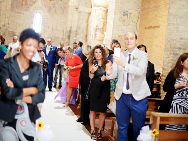 Il matrimonio di Iride e Francesco a Pescara, Pescara 13
