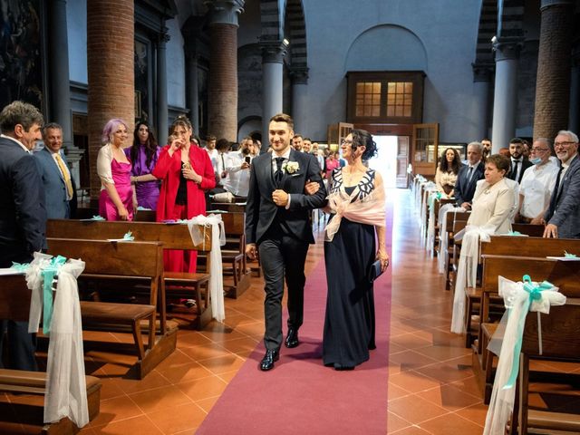 Il matrimonio di Jonathan e Silvia a Prato, Prato 13