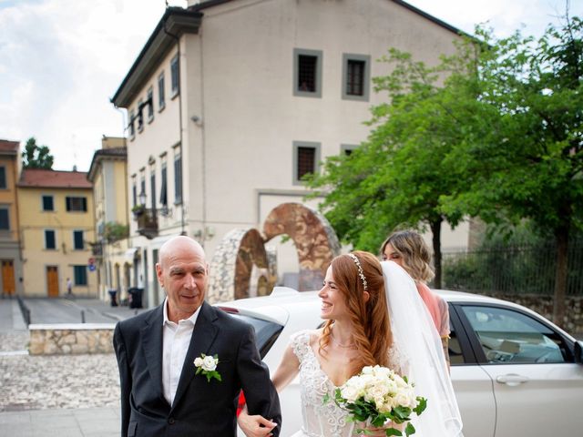 Il matrimonio di Jonathan e Silvia a Prato, Prato 14