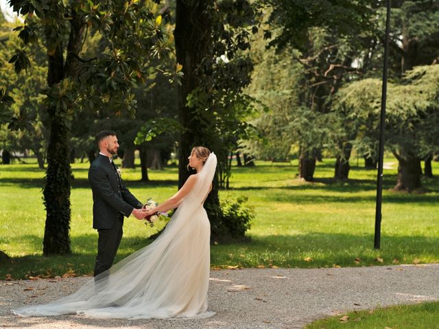 Il matrimonio di Vanessa e Gabriele a Venegono Inferiore, Varese 42