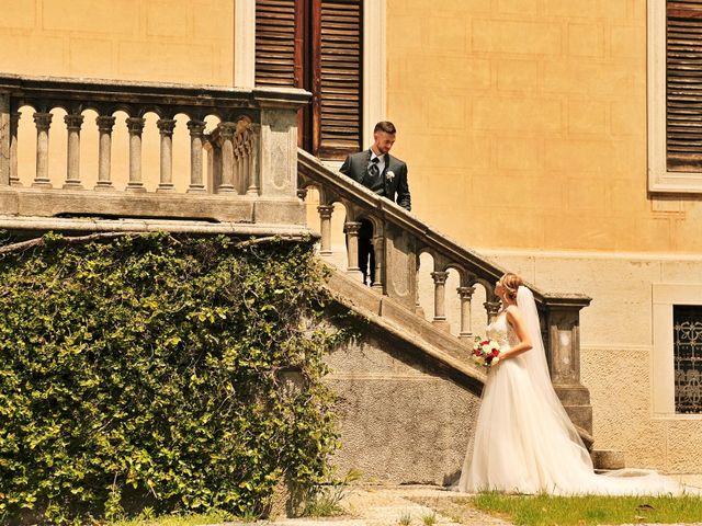 Il matrimonio di Vanessa e Gabriele a Venegono Inferiore, Varese 43