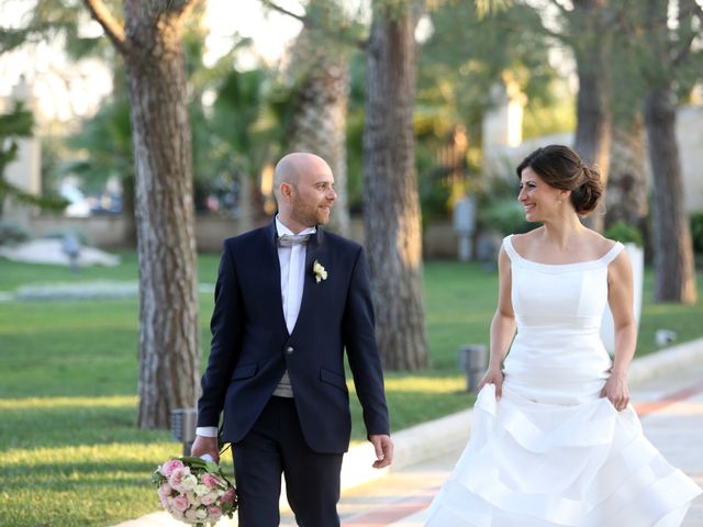 Il matrimonio di Nicola e Laura a Trani, Bari 15