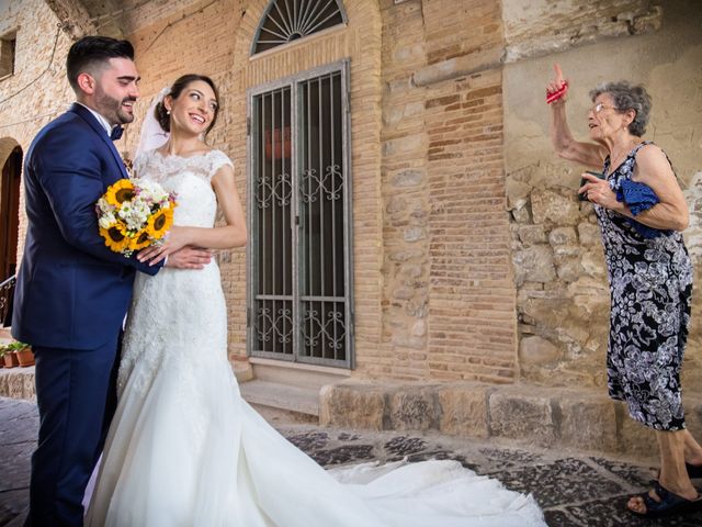 Il matrimonio di Roberto e Lucia a Troia, Foggia 24