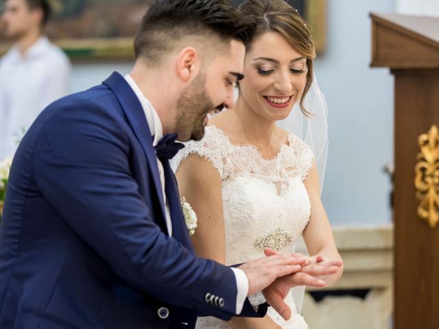 Il matrimonio di Roberto e Lucia a Troia, Foggia 18